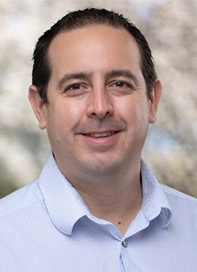 Headshot of Antonio Hernandez, MD