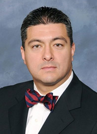 Headshot of Omar Enriquez, MD