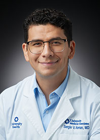Headshot of Sergio Aleman, MD