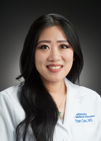 Headshot of Tran Cao, MD
