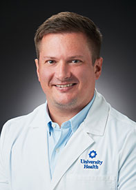 Headshot of Wade Becker, DO